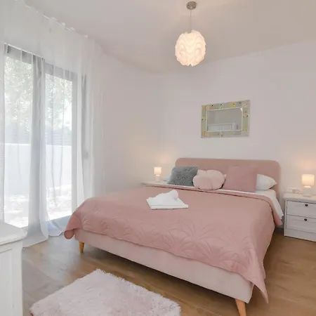 Designer Neva With Magic Velebit View Vila *